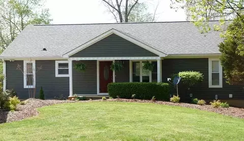 46 Point Dr, Cadiz, KY 42211