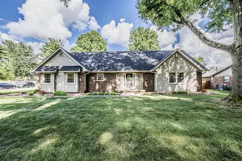 904 Meadowlark Dr, Bowling Green, KY 42103