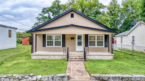 517 E 5th St, Russellville, KY 42276