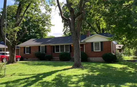 1226 Nahm Dr, Bowling Green, KY 42104
