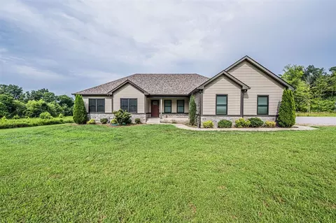 1642 Sunfish Sunny Point Rd, Brownsville, KY 42210