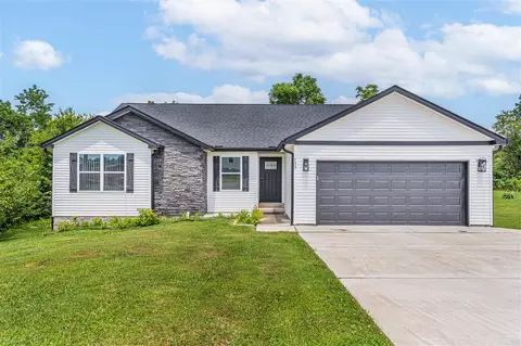133 Meadowbrook Cir, Bowling Green, KY 42101
