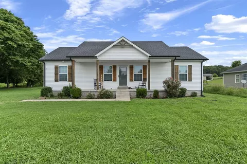 3050 Mitchell Weaver Rd, Scottsville, KY 42164