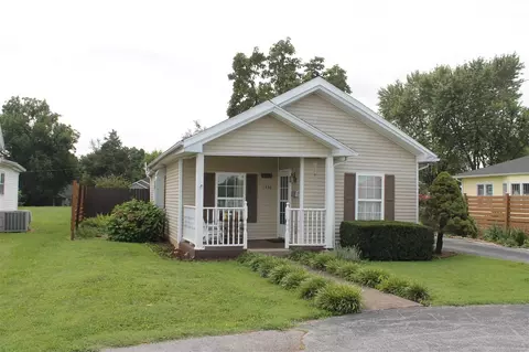1448 Magnolia St, Bowling Green, KY 42101