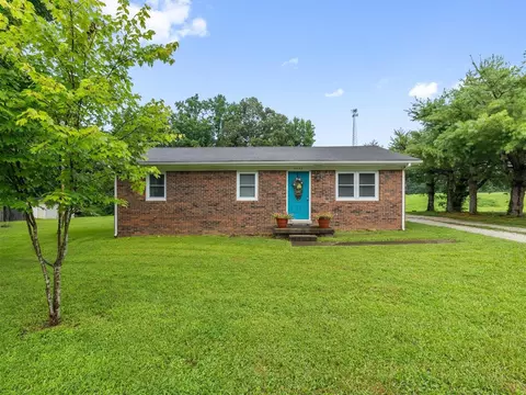 5535 Caneyville Rd, Morgantown, KY 42261