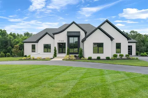 7185 Clover Hill St, Bowling Green, KY 42103
