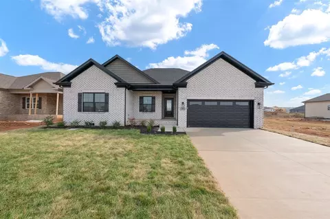 5369 Crocus Dr, Bowling Green, KY 42101