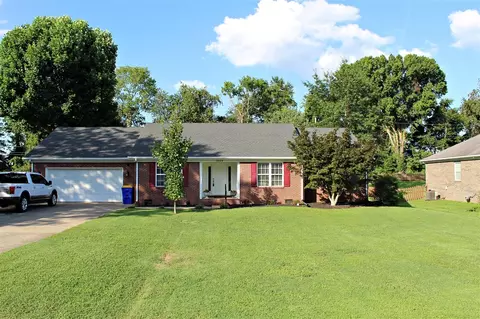 2524 Thompson Dr, Bowling Green, KY 42104