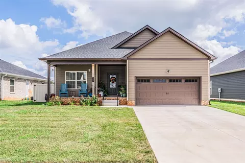 2407 Topeka Rd, Bowling Green, KY 42103