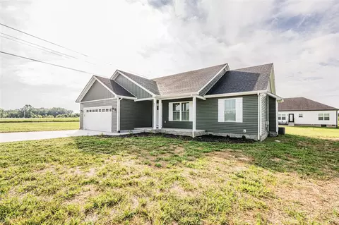 87 Middlebrook Ln, Smiths Grove, KY 42171