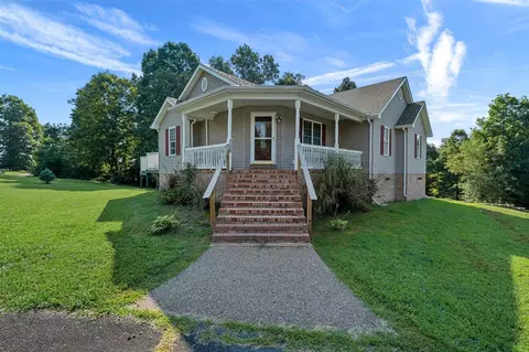208 Matt Dr, Scottsville, KY 42164