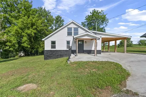 104 Mathews Ct, Glasgow, KY 42141