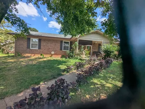 214 Memphis Junction Rd, Bowling Green, KY 42101