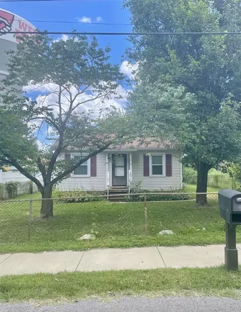 1716 Johnson Dr, Bowling Green, KY 42101