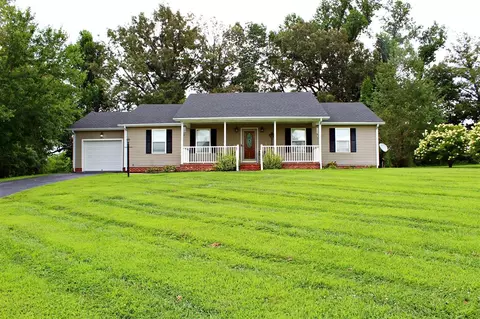 80 Timberwood Dr, Smiths Grove, KY 42171