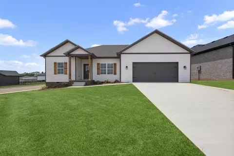 1330 Helmsdale Ave, Bowling Green, KY 42101