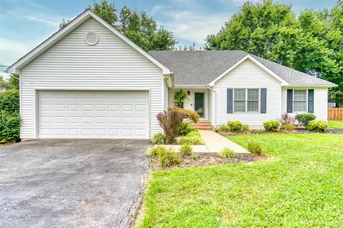625 Green Valley Dr, Russellville, KY 42276