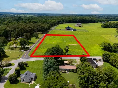 13023 Cemetary Rd, Bowling Green, KY 42103