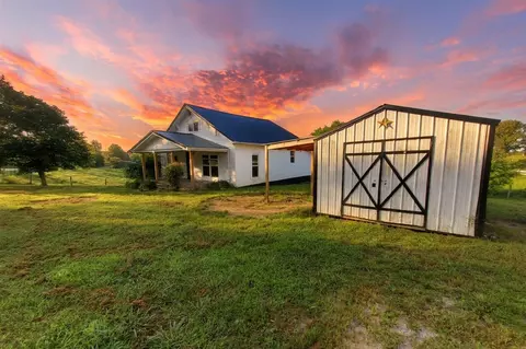 3101 Sulphur Well Center Rd, Edmonton, KY 42129