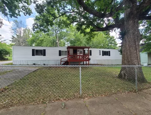 436 N 2nd St, Central City, KY 42330
