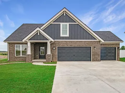9911 Creamery Ln, Bowling Green, KY 42101