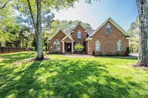21 Elijah Ct, Bowling Green, KY 42104