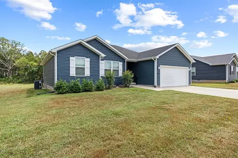 500 Labrador Dr, Bowling Green, KY 42101