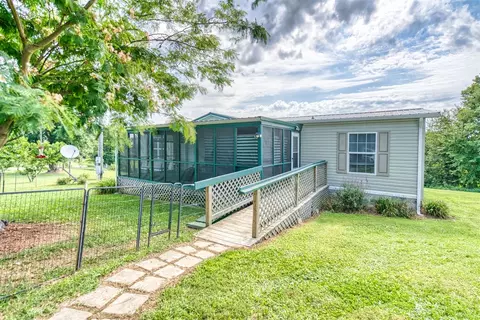 233 Hackers Branch Rd, Glasgow, KY 42141