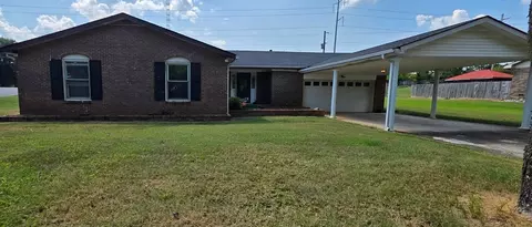 4401 Maple Dr, Bowling Green, KY 42101