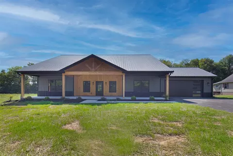 205 Grandview Dr, Scottsville, KY 42164