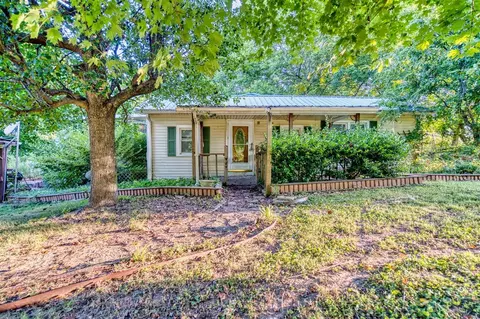1766 Cemetary Rd, Auburn, KY 42206