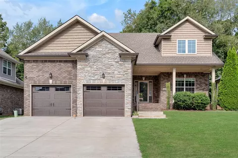 185 Charlotte Dr, Bowling Green, KY 42104