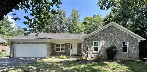 2918 Edward Dr, Bowling Green, KY 42104