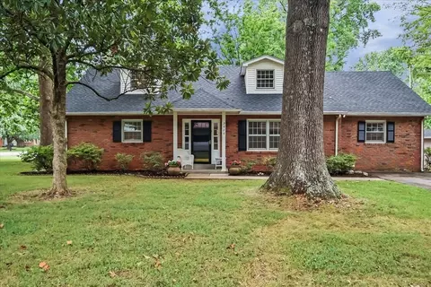 2505 Mohawk Dr, Bowling Green, KY 42104