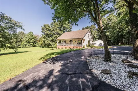 1220 Old Dearing Rd, Alvaton, KY 42122