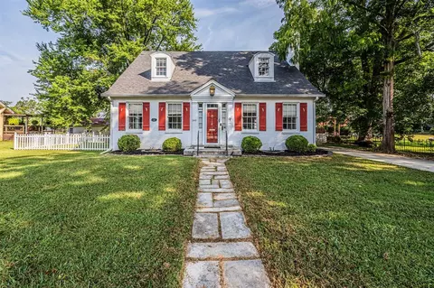 160 W 6th St, Russellville, KY 42276