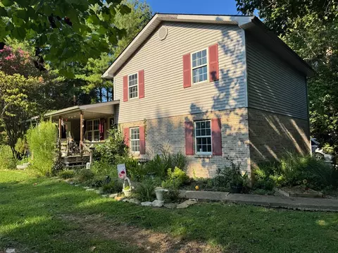 5172 Judio Rd, Burkesville, KY 42717
