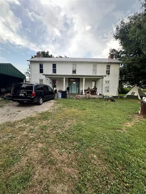 2078 Whitney Woods Rd, Cave City, KY 42127