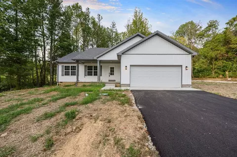 1734 Brownsville Rd, Brownsville, KY 42210
