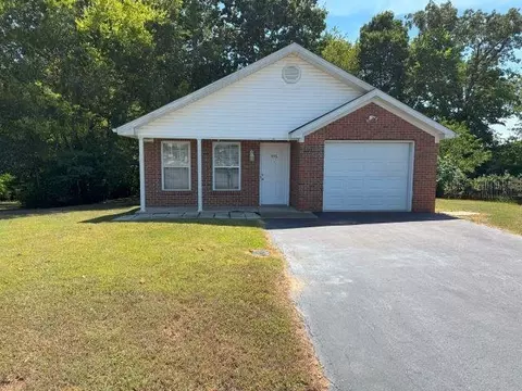 436 Catalpa Cir, Bowling Green, KY 42104
