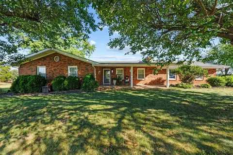 4642 Brownsville Rd, Brownsville, KY 42210
