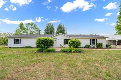 305 Slim Island Rd, Bowling Green, KY 42101