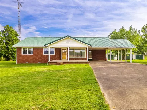 6721 Highland Lick Rd, Lewisburg, KY 42256