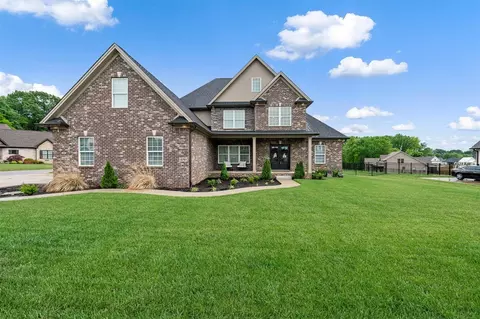 8761 Creekstone Ln, Alvaton, KY 42122