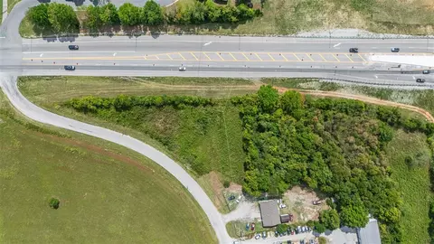 201 Willoughby Ln, Bowling Green, KY 42101