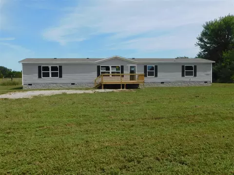 442 Isom Bradley Rd, Scottsville, KY 42164