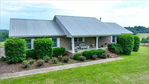 5820 Temple Hill Rd, Summer Shade, KY 42166