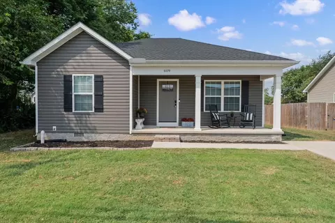 609 N High St, Franklin, KY 42134