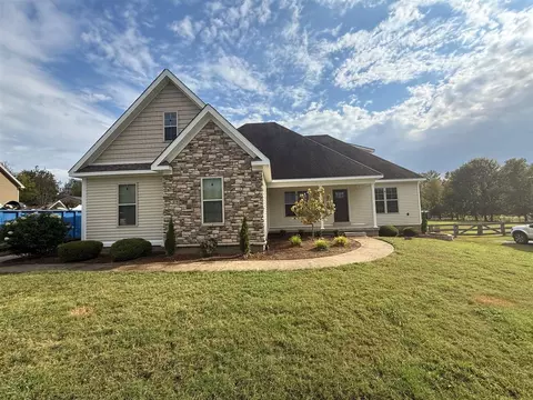 11189 Woodburn Allen Springs Rd, Alvaton, KY 42122