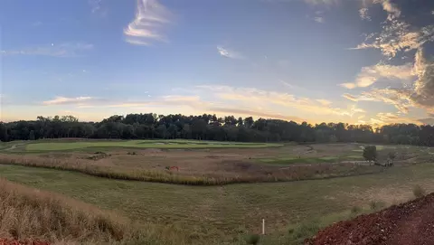 1141 Overlook Ln, Bowling Green, KY 42103